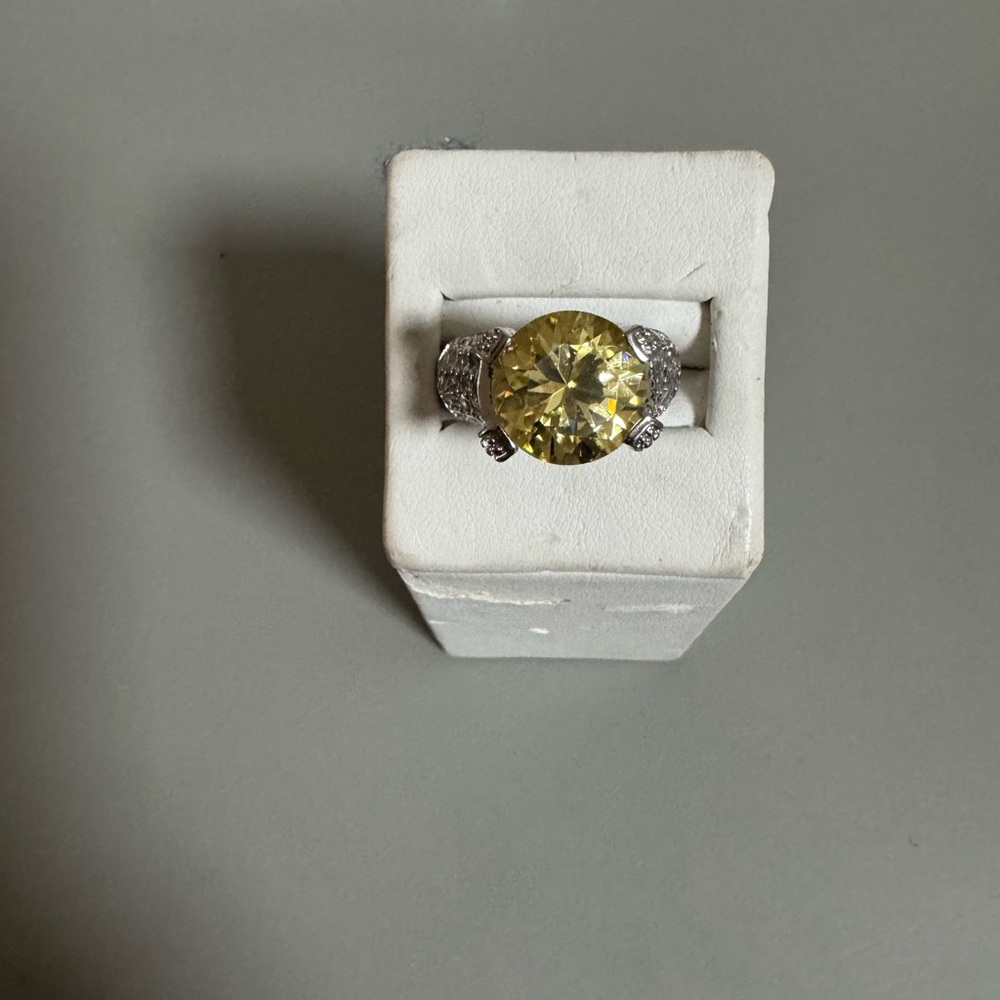 Elegant Yellow  Ring